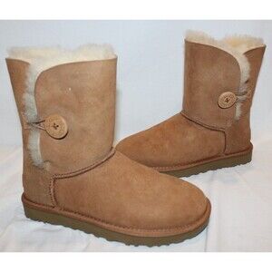 NIB UGG Women's Bailey Button Classic Suede Shearling Boots CHESTNUT SZ 6